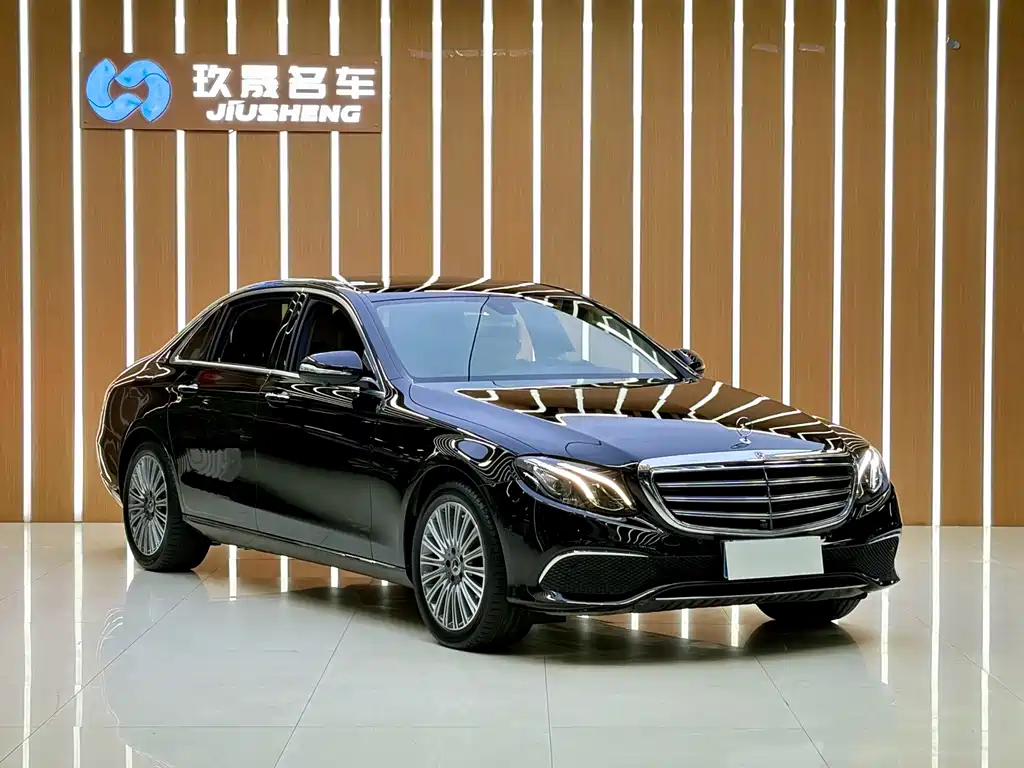 Mercedes-Benz E-Class — миниатюра 3
