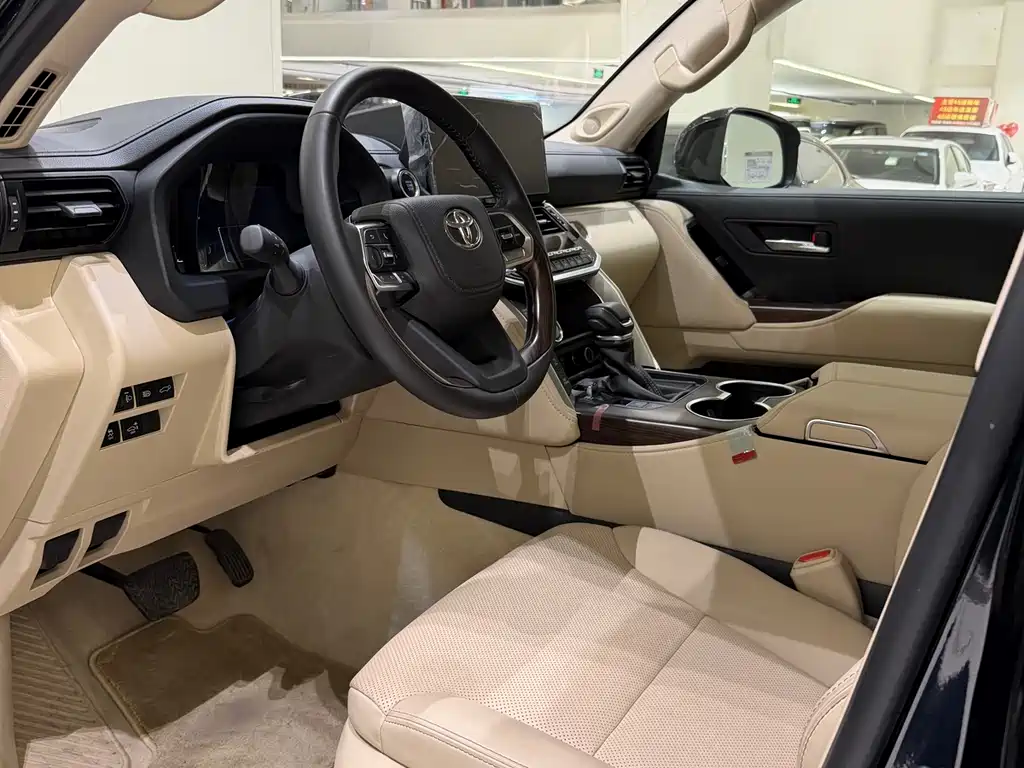 Toyota Land Cruiser 2025 3.5T GX-R