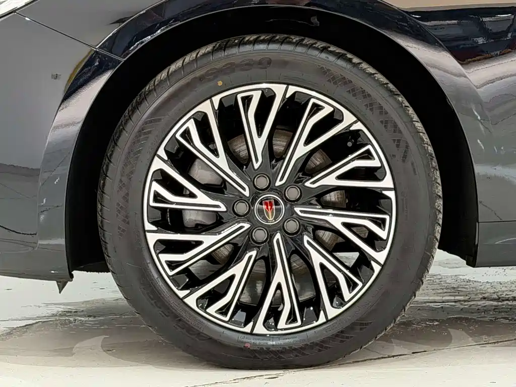 Hongqi Hongqi H5 — миниатюра 11