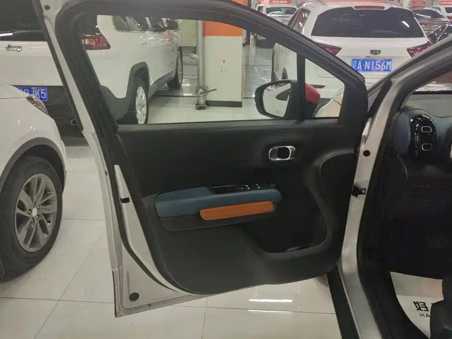 Citroen C4 Aircross — миниатюра 7