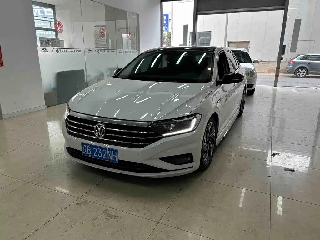Volkswagen Sagitar 2022