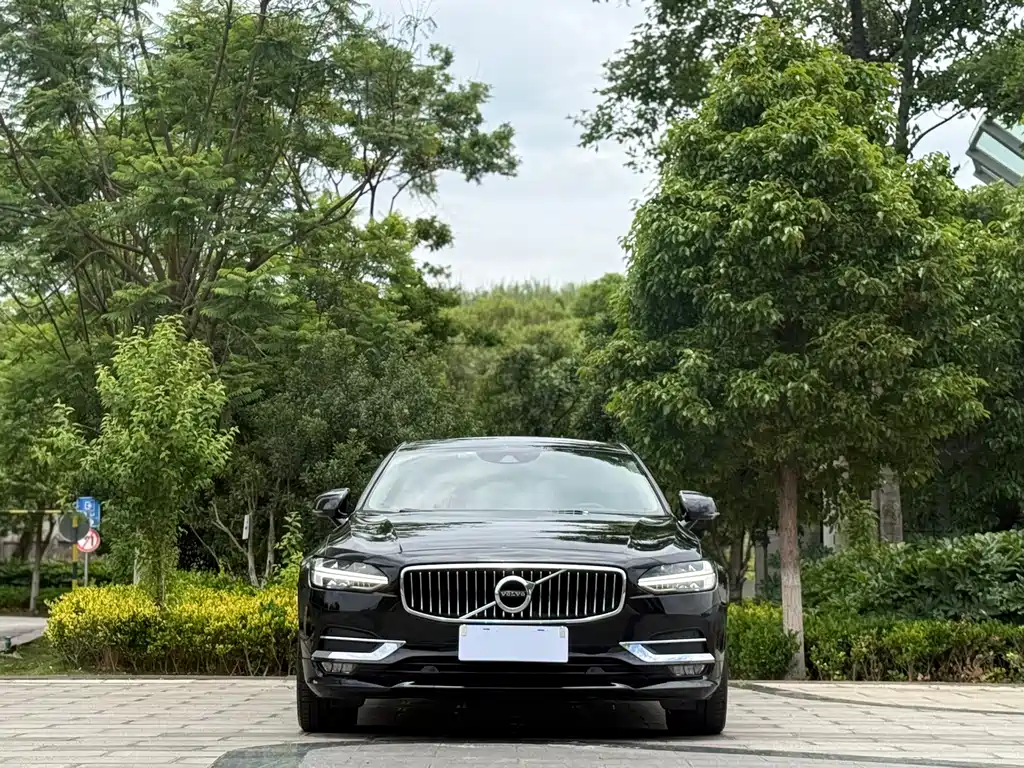 Volvo S90 2019 T5