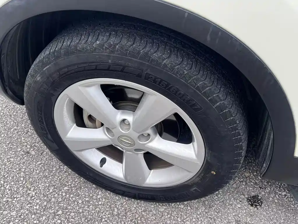 Nissan Qashqai — миниатюра 8