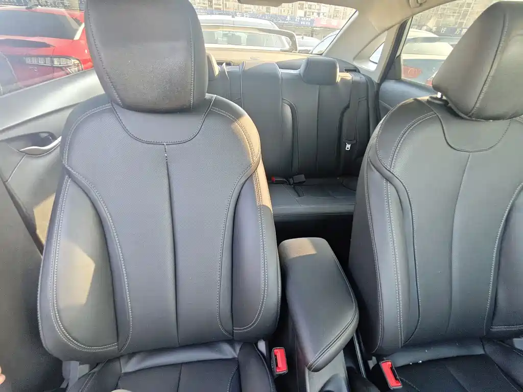 Buick Excelle — миниатюра 12