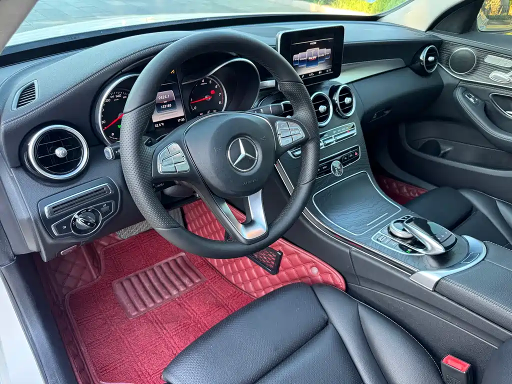 Mercedes-Benz C-Class — миниатюра 8