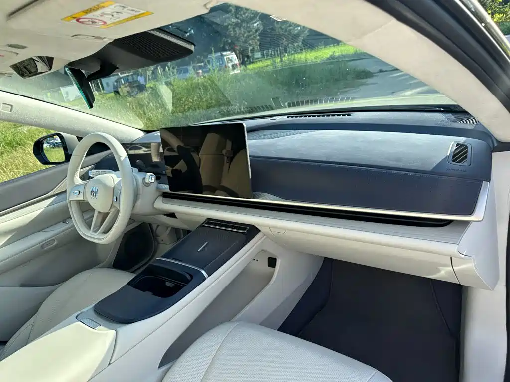 Buick Electra L7 — миниатюра 16