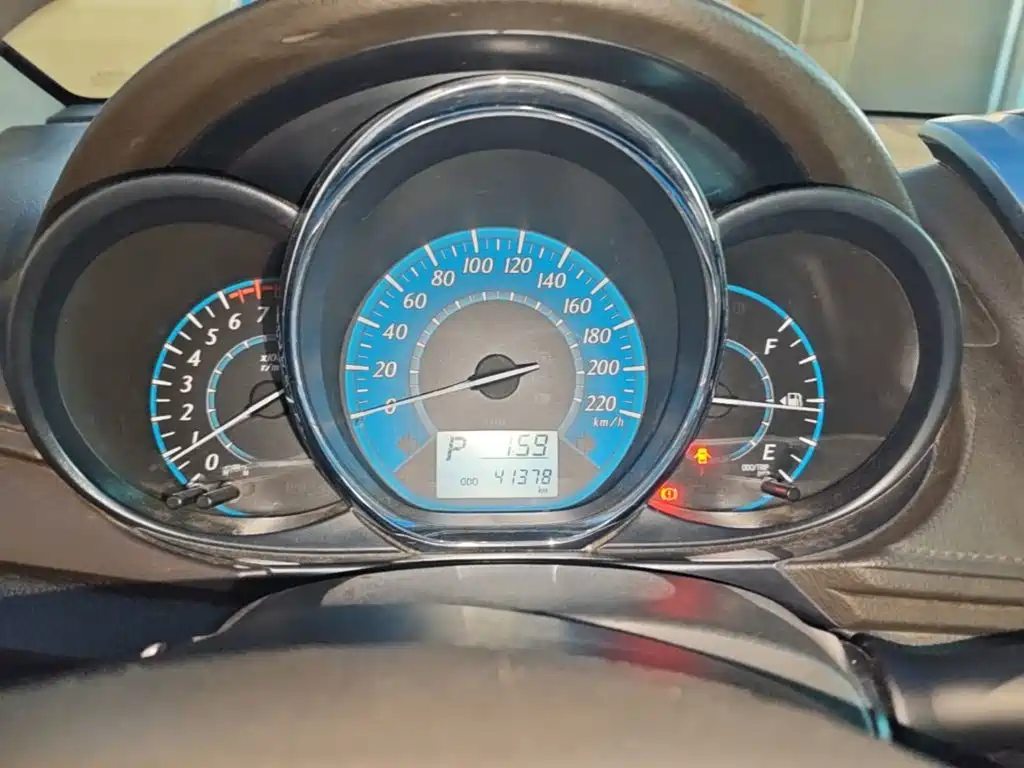 Toyota Yaris L — миниатюра 12