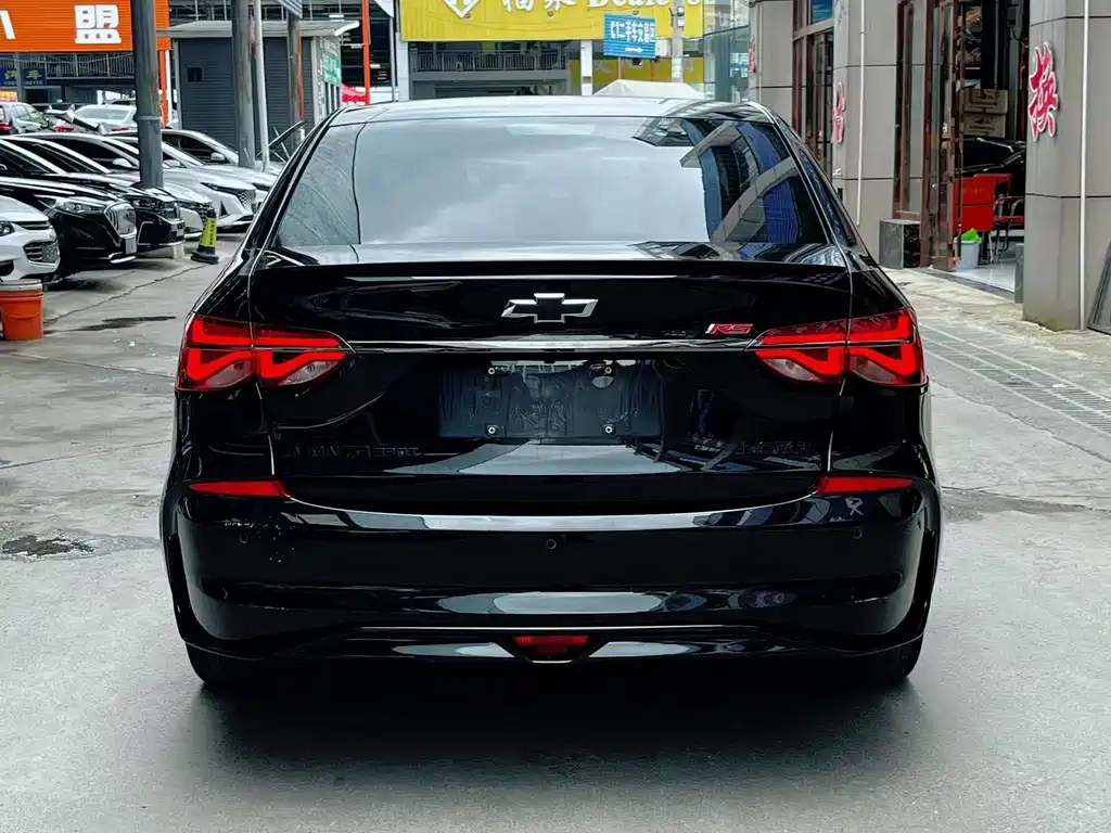 CHEVROLET CRUZE