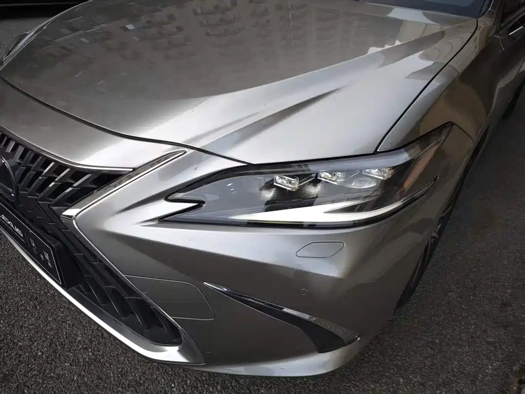 Lexus ES — миниатюра 19