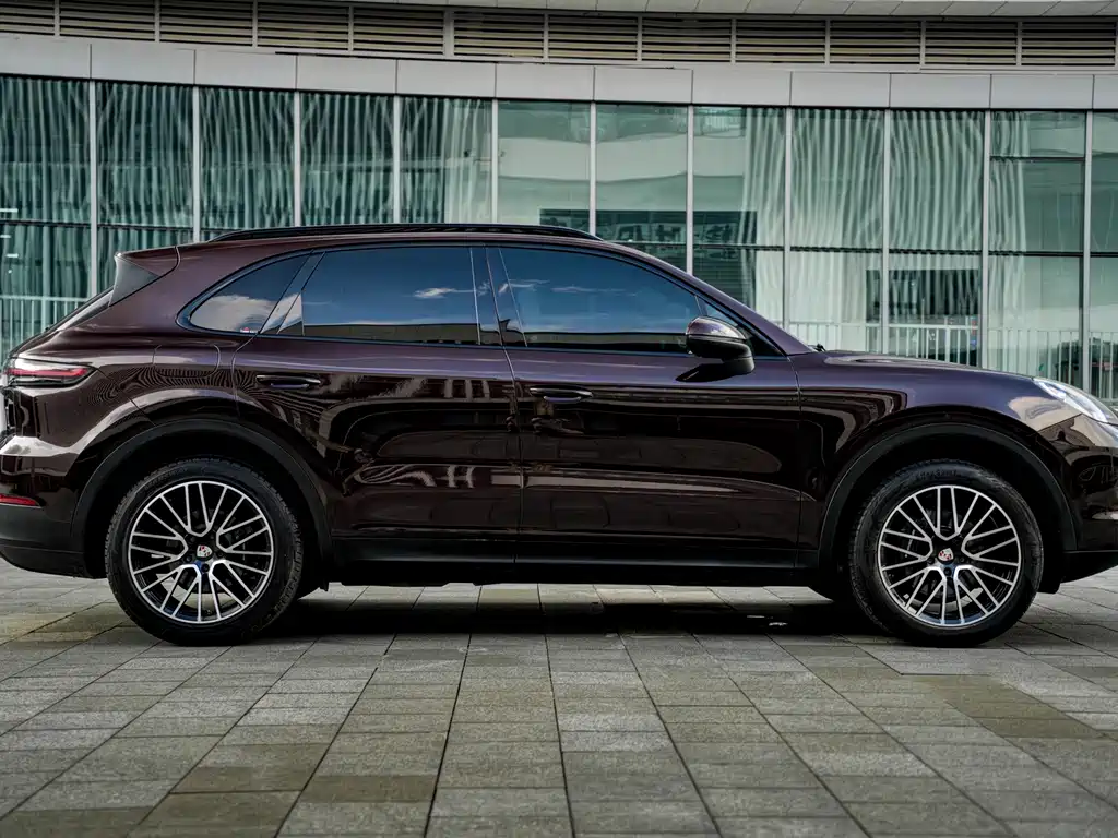 Porsche Cayenne — миниатюра 19