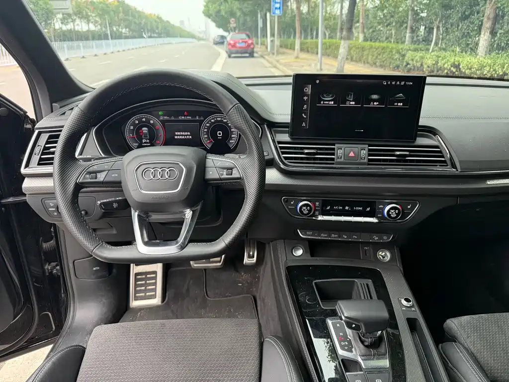 Audi Q5L Sportback — миниатюра 6