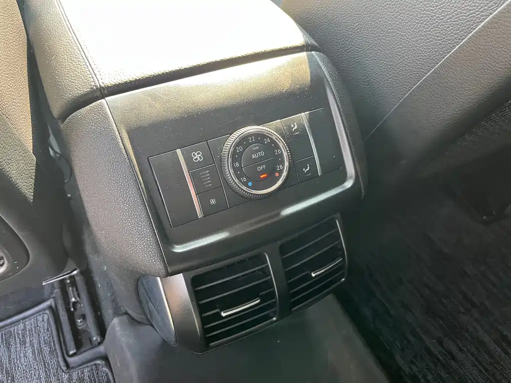 Mercedes-Benz R-Class — миниатюра 16