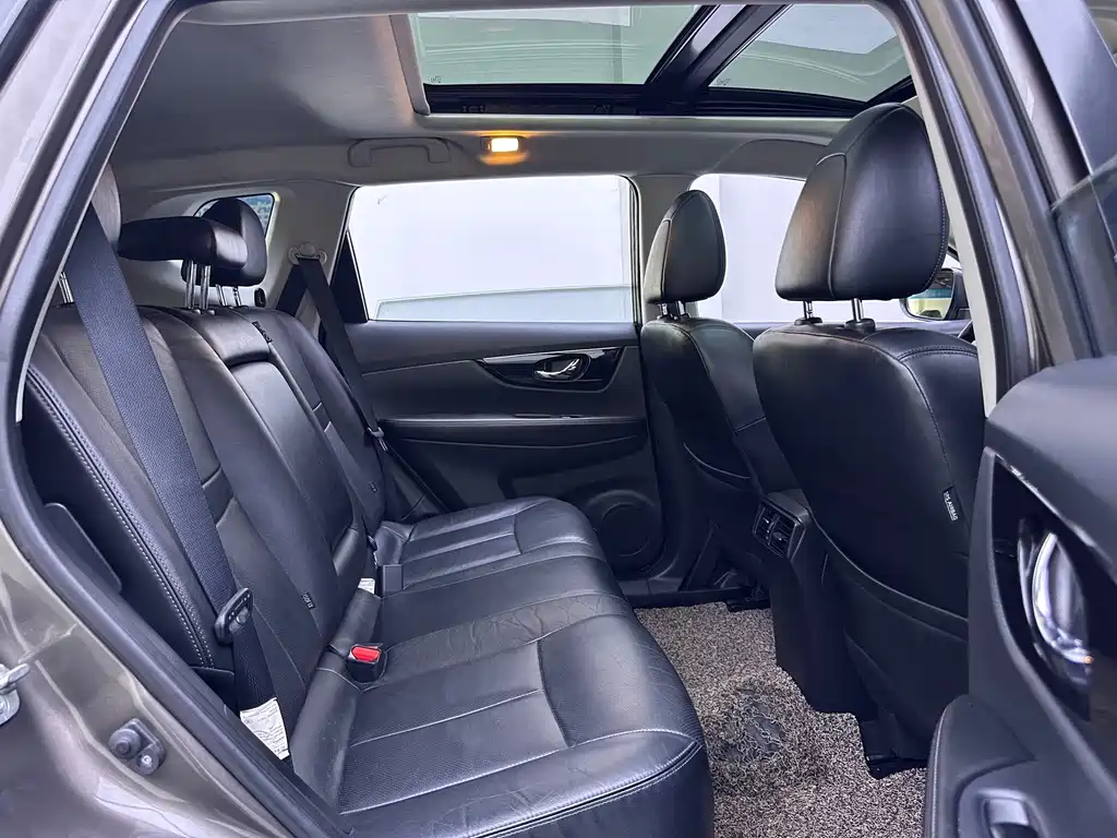 Nissan X-Trail — миниатюра 12