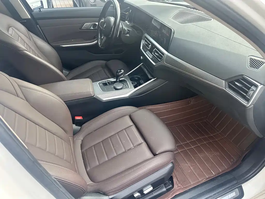 BMW 3 Series — миниатюра 4