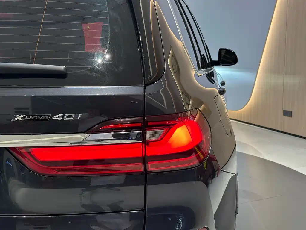 BMW X7 xDrive40i Premium Type M Sport Package, фото 4