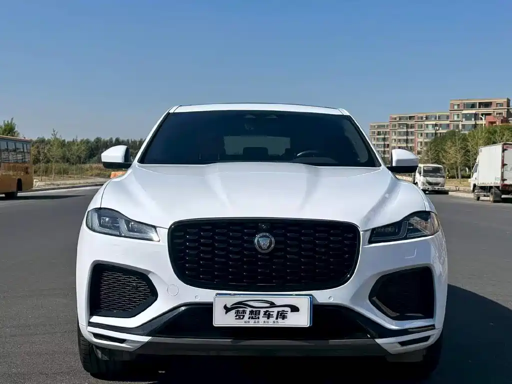 Jaguar F-PACE — миниатюра 2