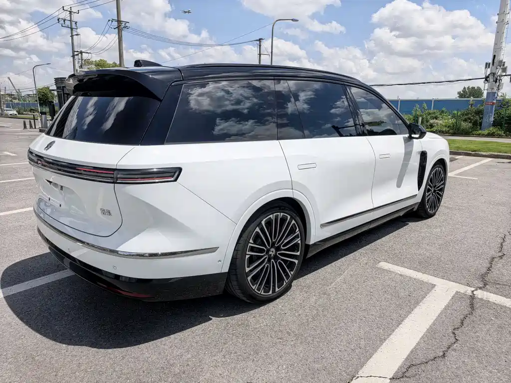 NIO ES8 2026 мест Executive