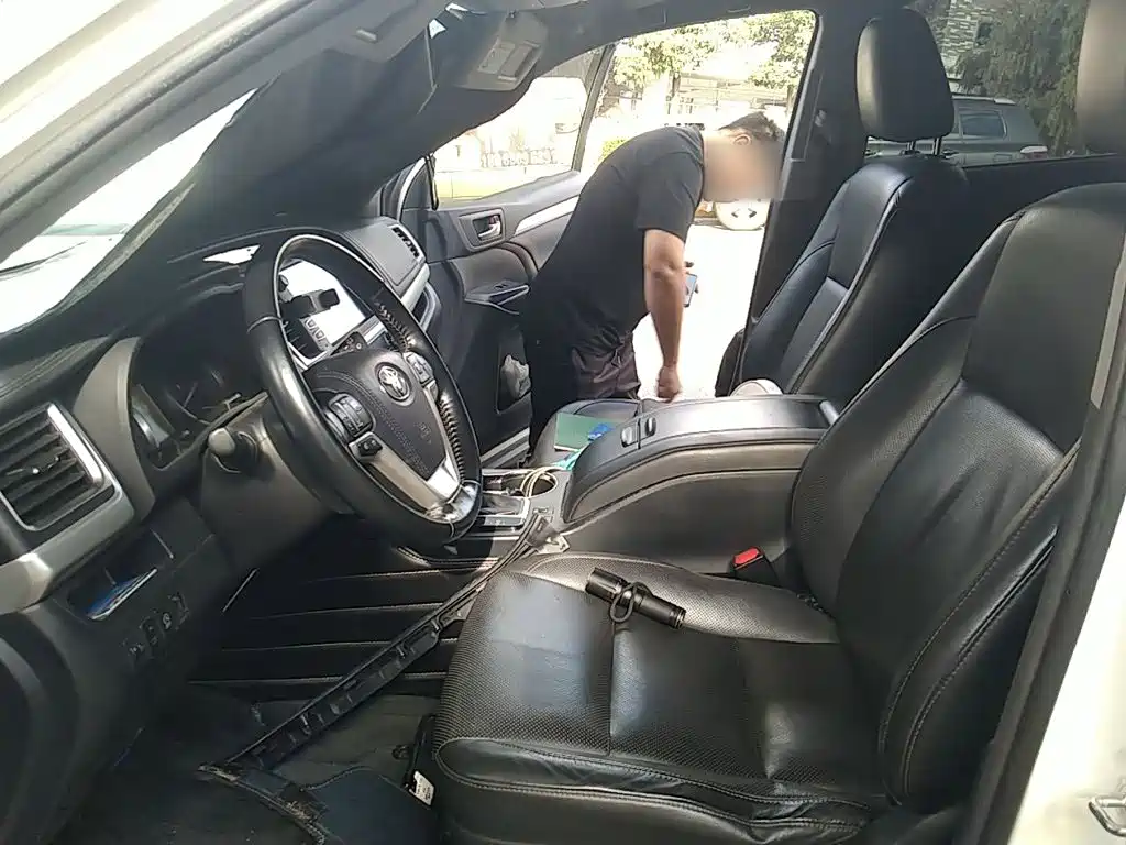 Toyota Highlander — миниатюра 16