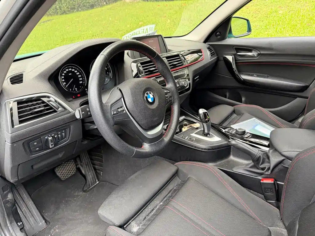 BMW 1 Series (Import) — миниатюра 7