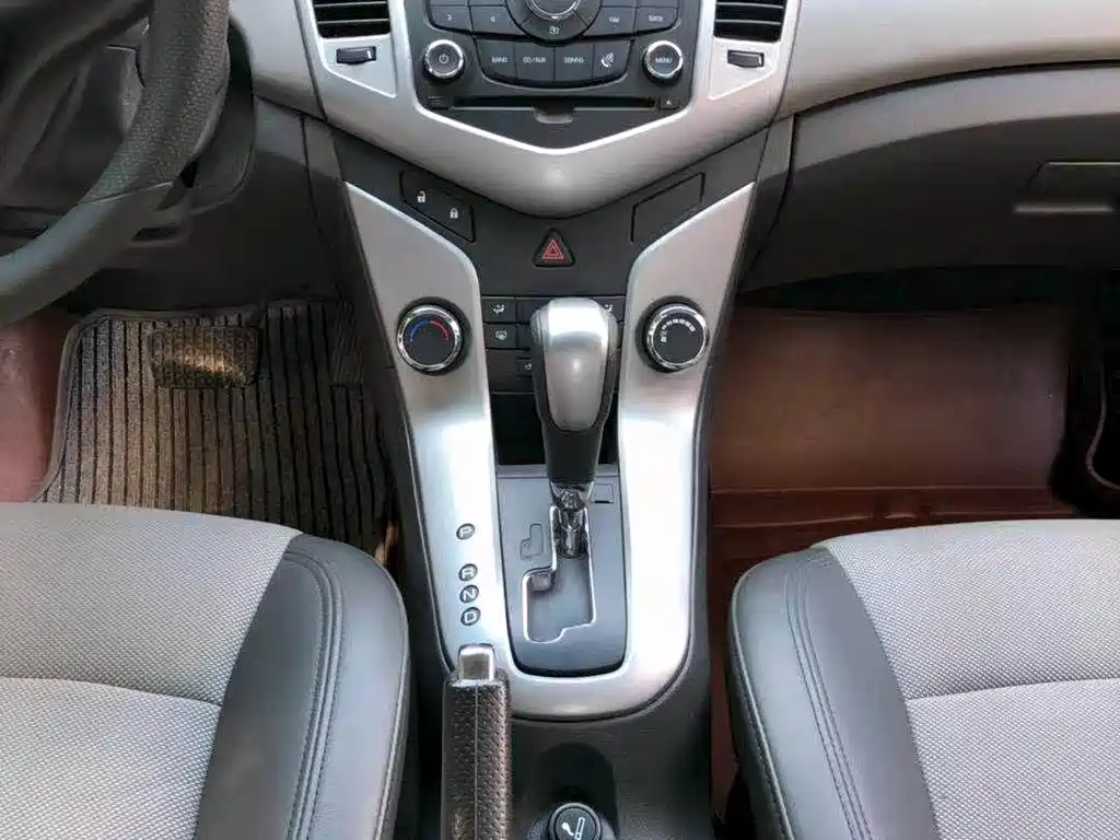 Chevrolet Cruze 2013 1.8L SX AT