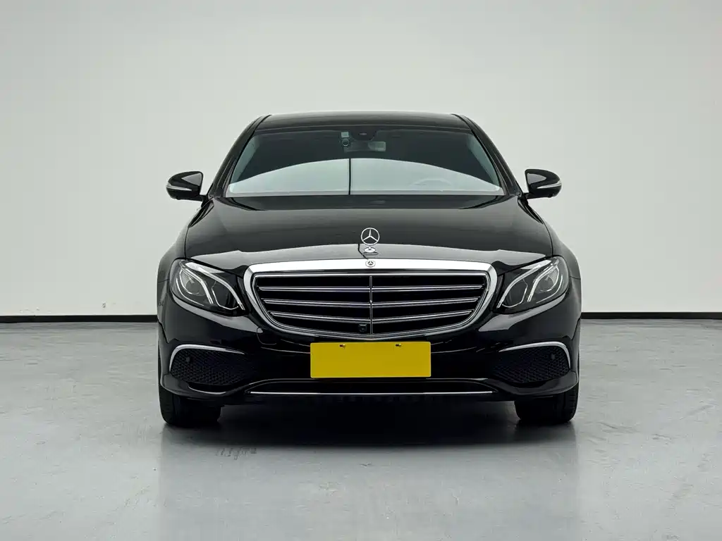 Mercedes-Benz E-Class — миниатюра 3