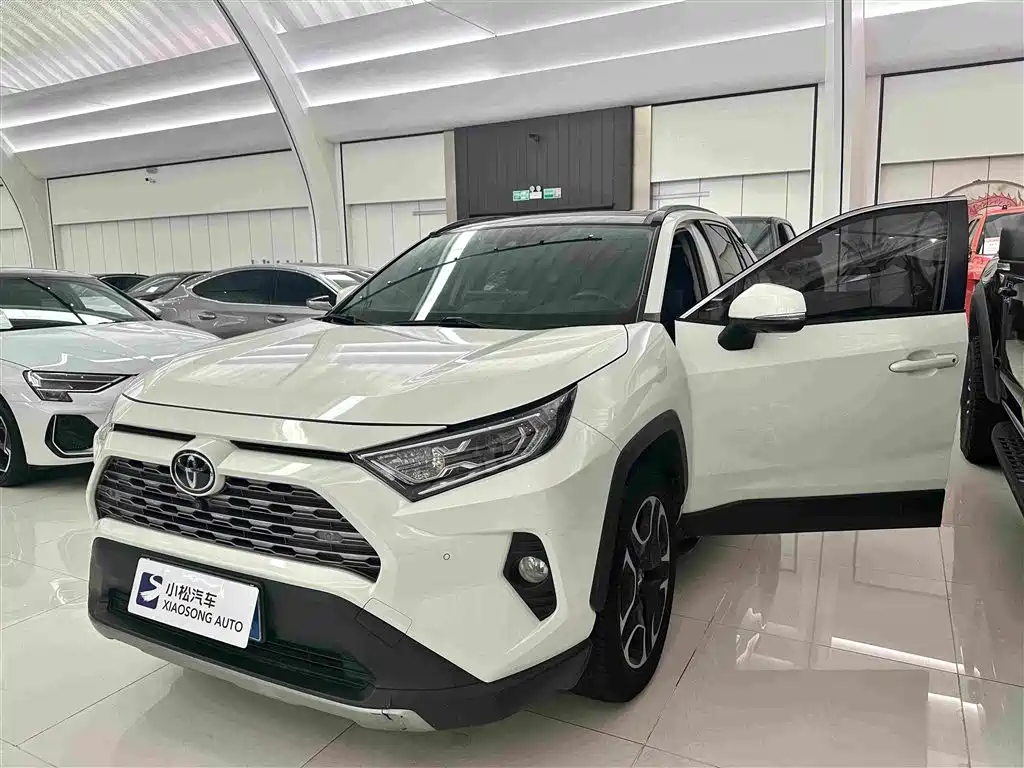 Toyota RAV4 — миниатюра 5
