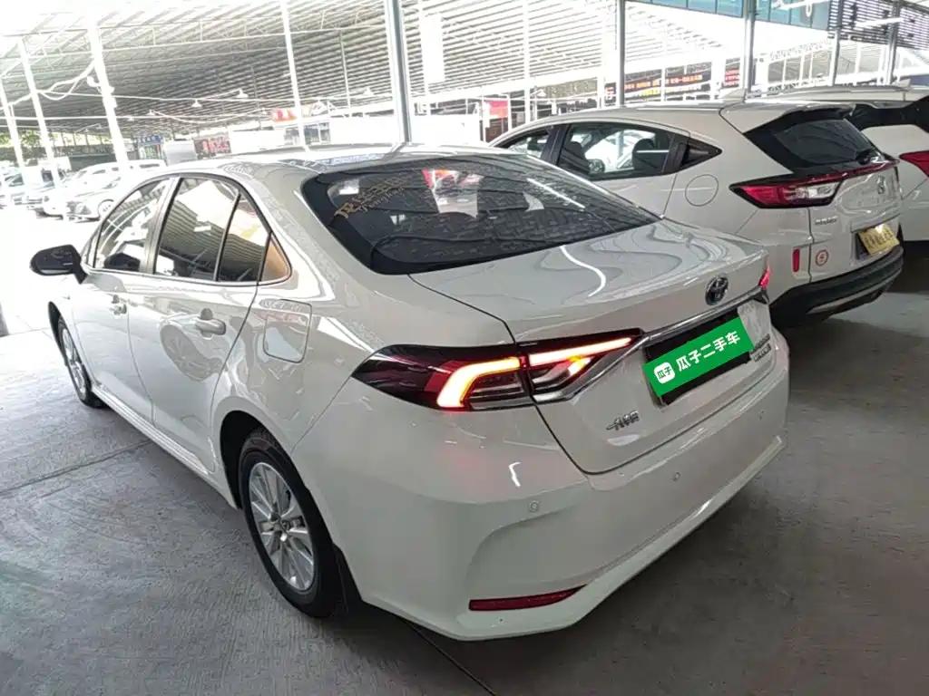 Toyota Corolla — миниатюра 5