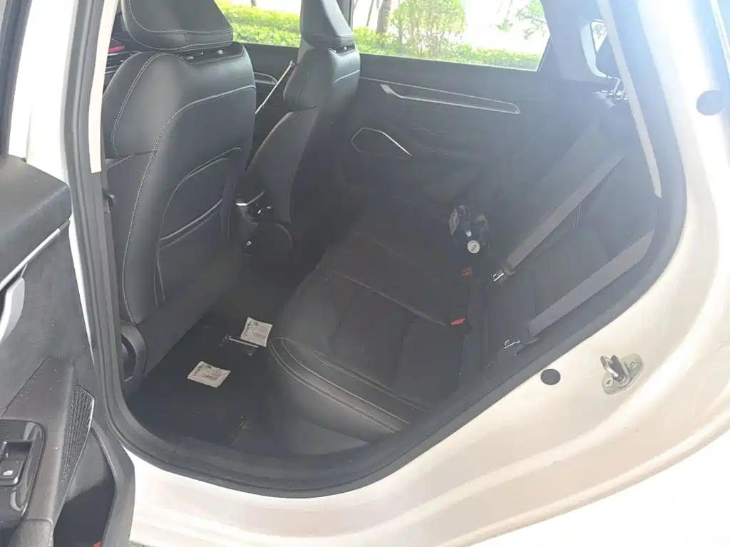 Geely Emgrand — миниатюра 17