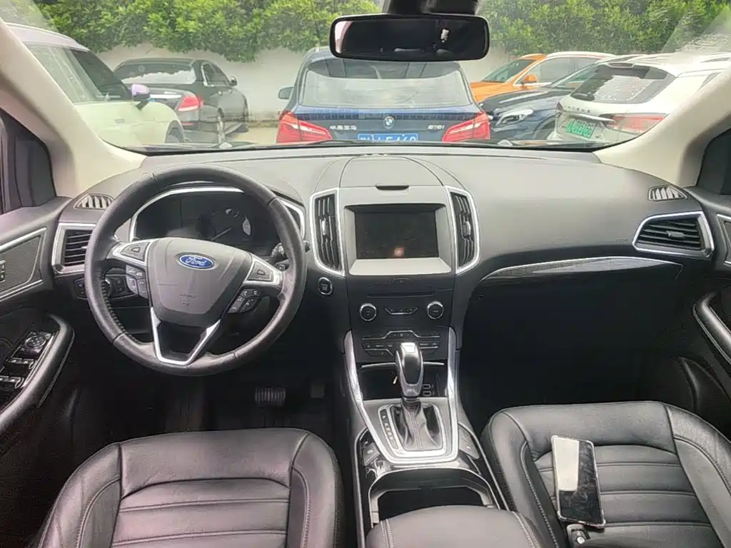 Ford Edge — миниатюра 13