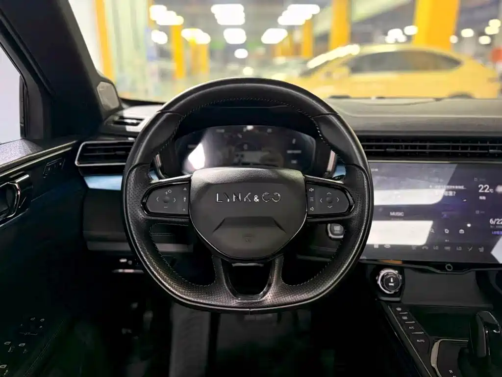 Lynk & Co 05 EM-P — миниатюра 17