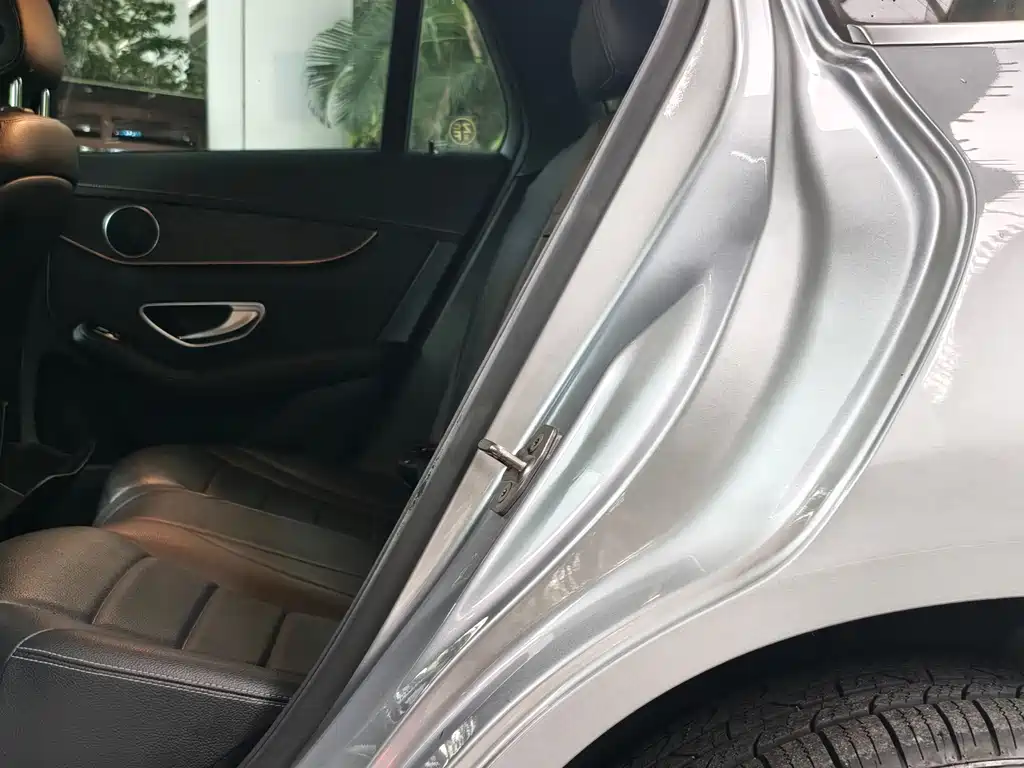Mercedes-Benz EQC — миниатюра 15