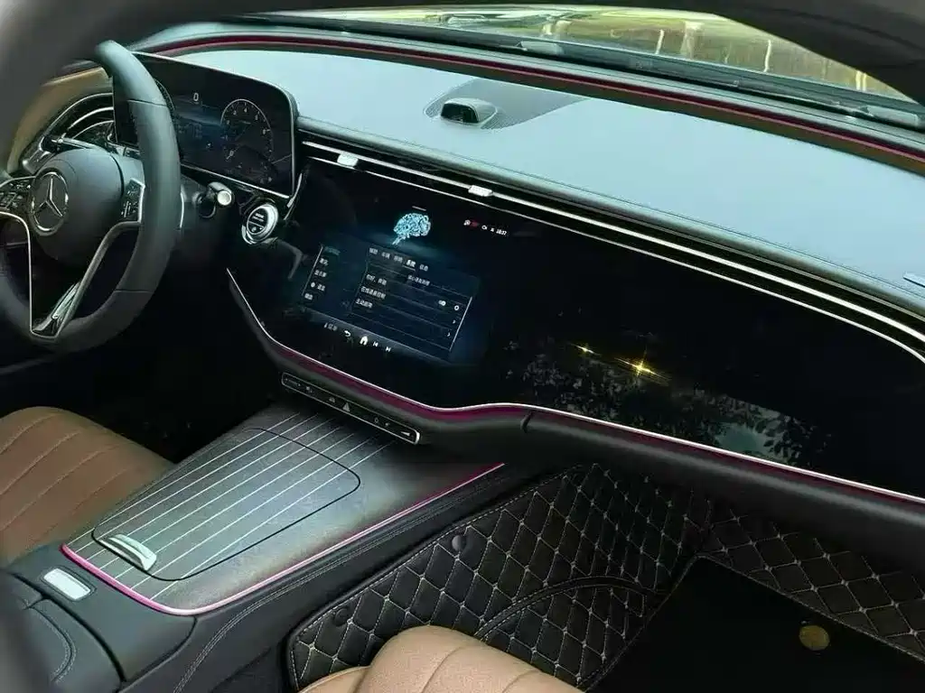 Mercedes-Benz E-Class — миниатюра 7