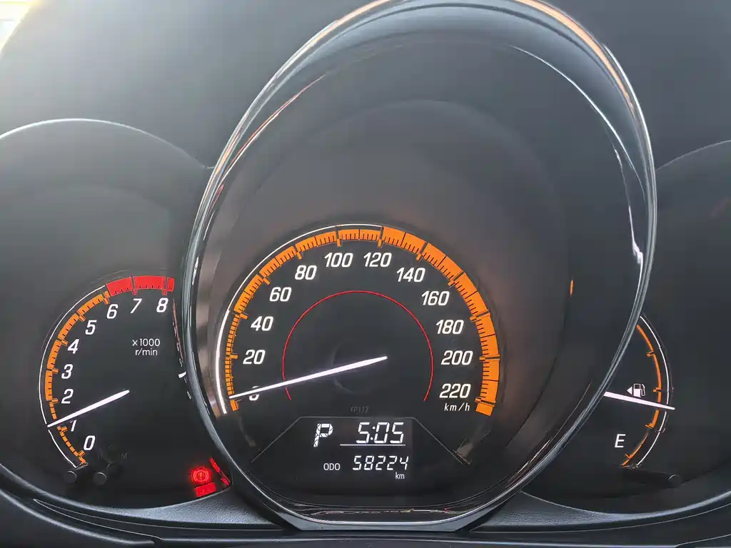 TOYOTA YARIS L ZHIXUAN