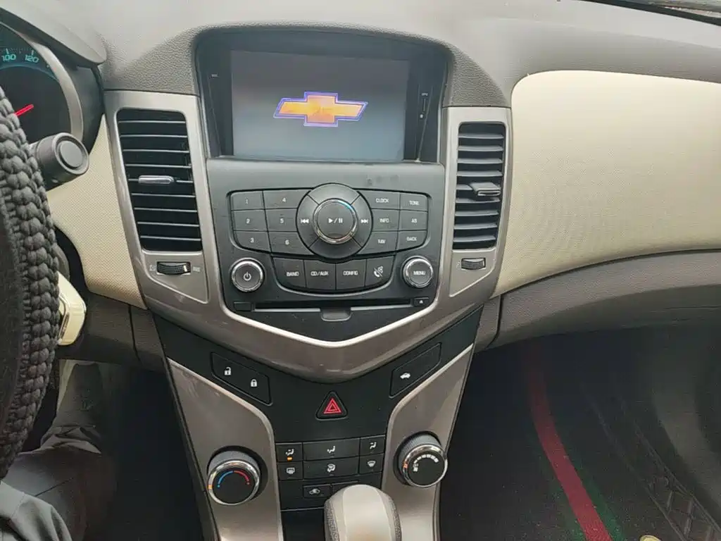 Chevrolet Cruze — миниатюра 13