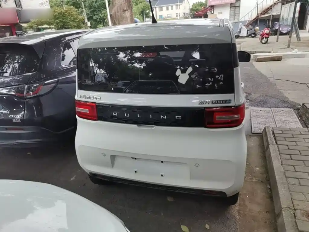Wuling MINIEV — миниатюра 6