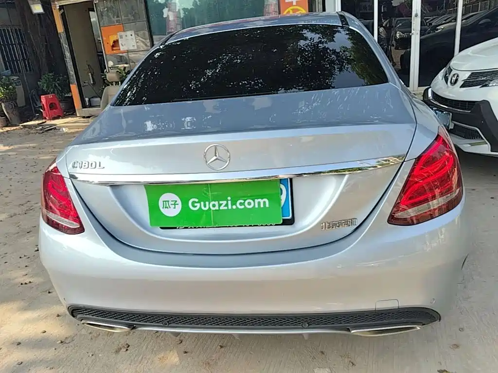 Mercedes-Benz C-Class — миниатюра 6