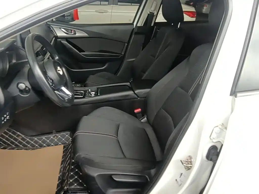 Mazda 3 Axela — миниатюра 15