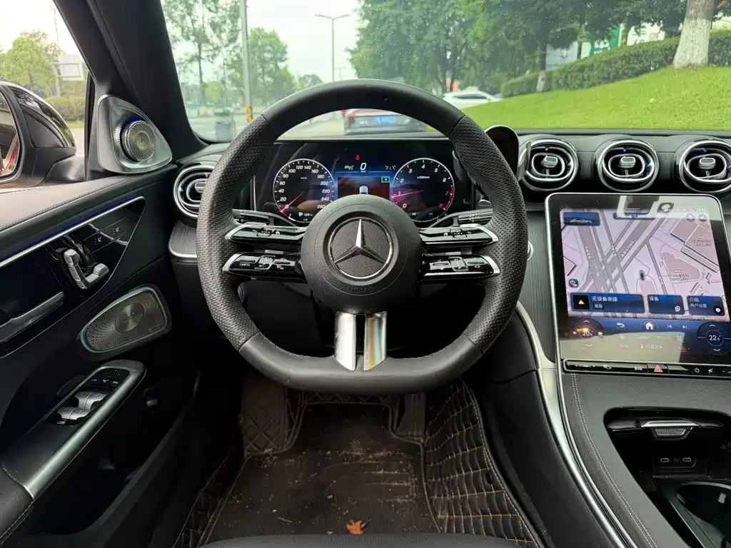 Mercedes-Benz C-Class — миниатюра 14