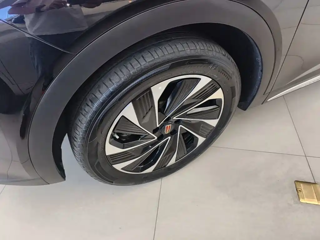 Hongqi Hongqi HS7 PHEV — миниатюра 23