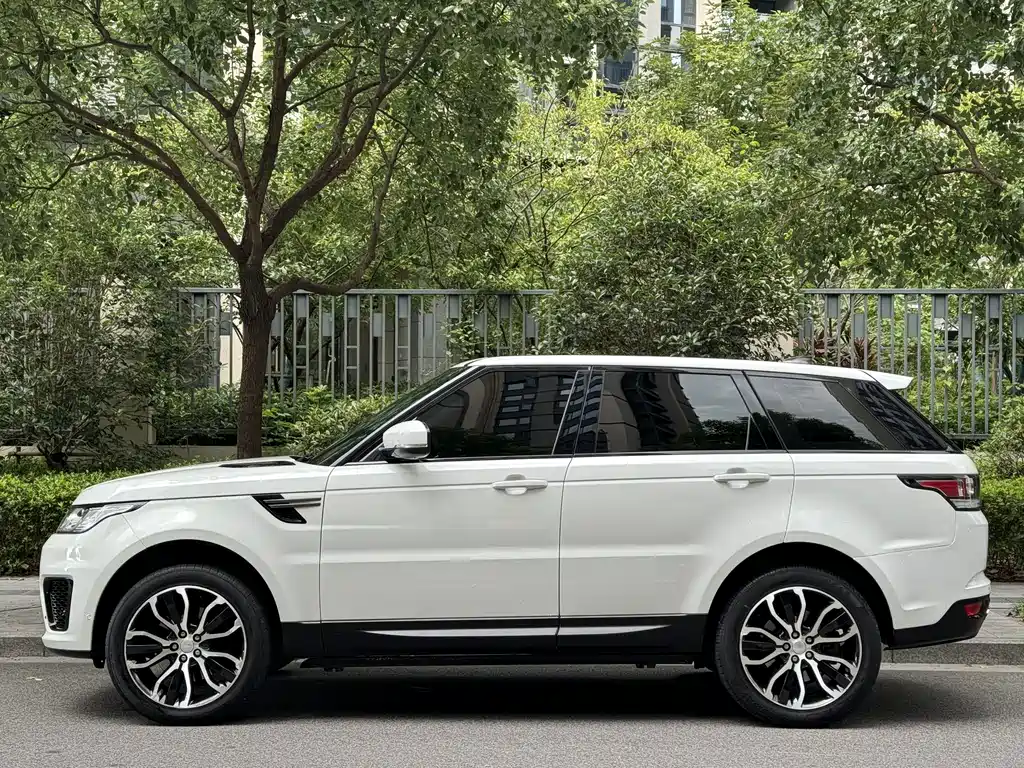 Land Rover Sport — миниатюра 3