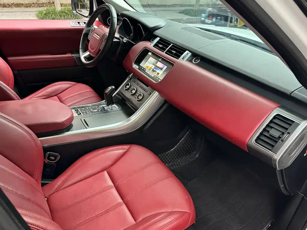 Land Rover Sport — миниатюра 7