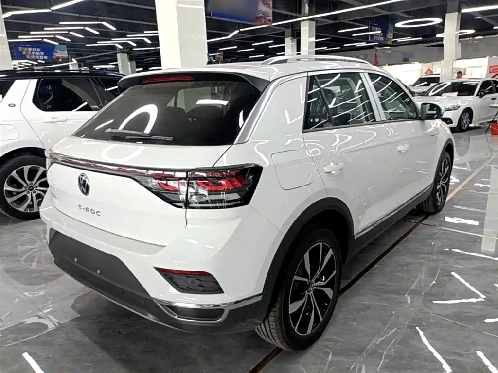Volkswagen T-Roc 2025 280TSI DSG