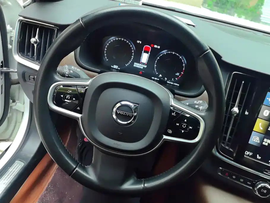 Volvo V90 — миниатюра 15