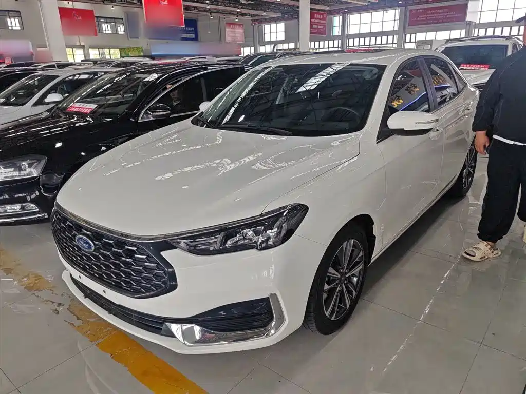 Ford Escort 2021