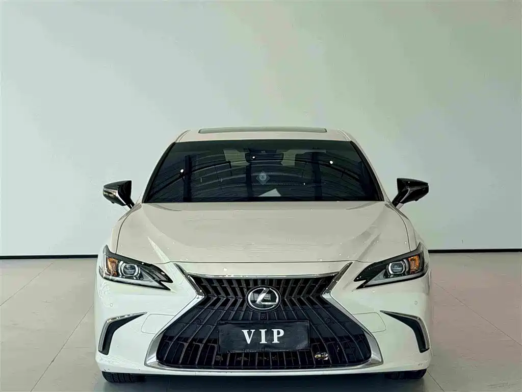 Lexus ES — миниатюра 2