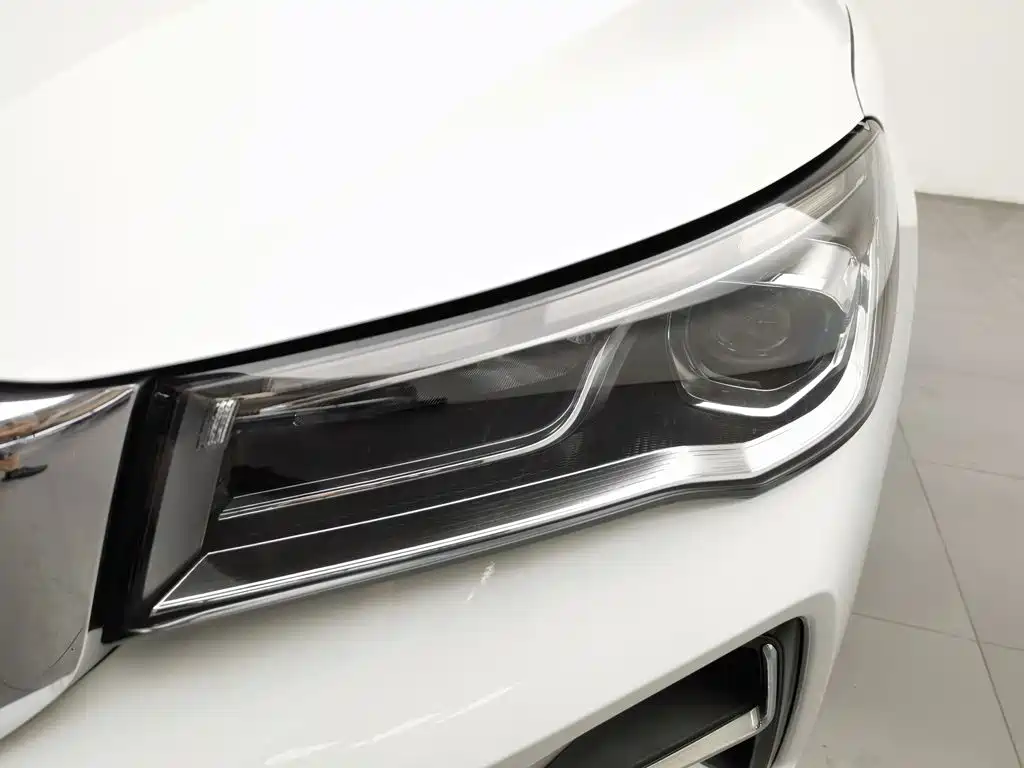 Geely Emgrand — миниатюра 7