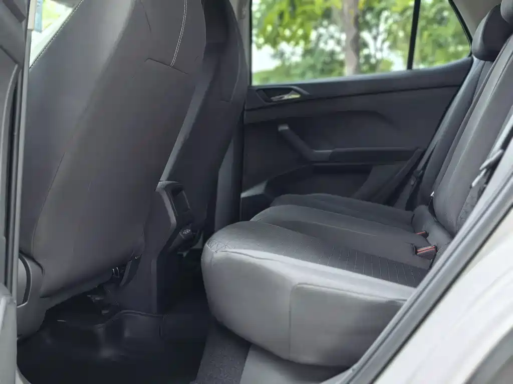 Volkswagen T-Cross — миниатюра 9