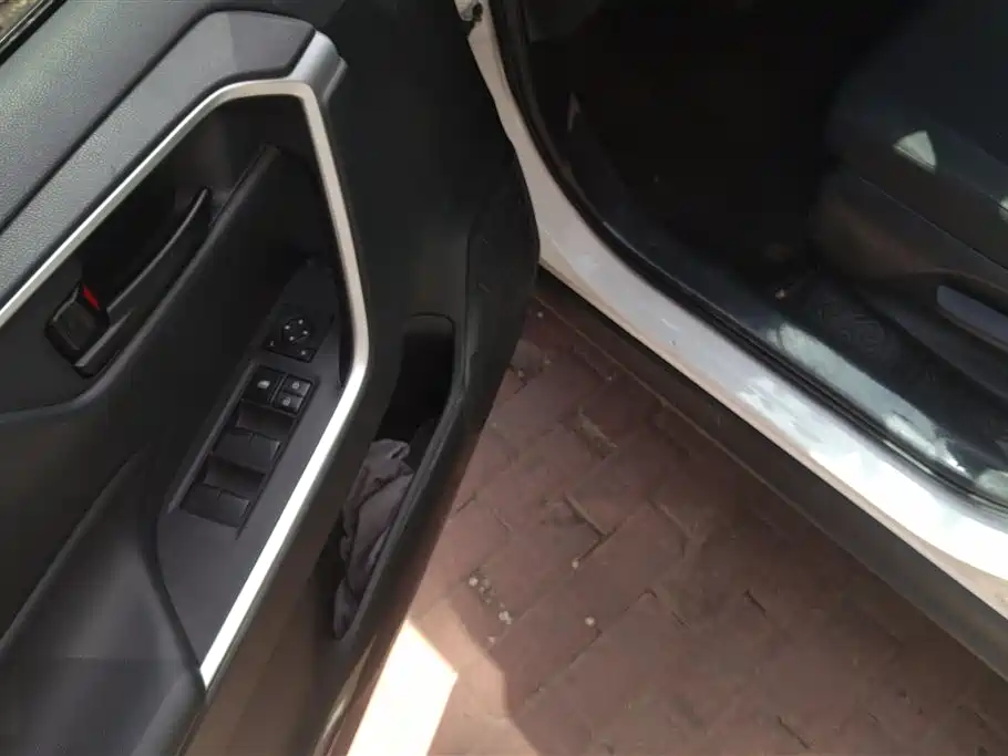 Toyota RAV4 2022 2.0L CVT