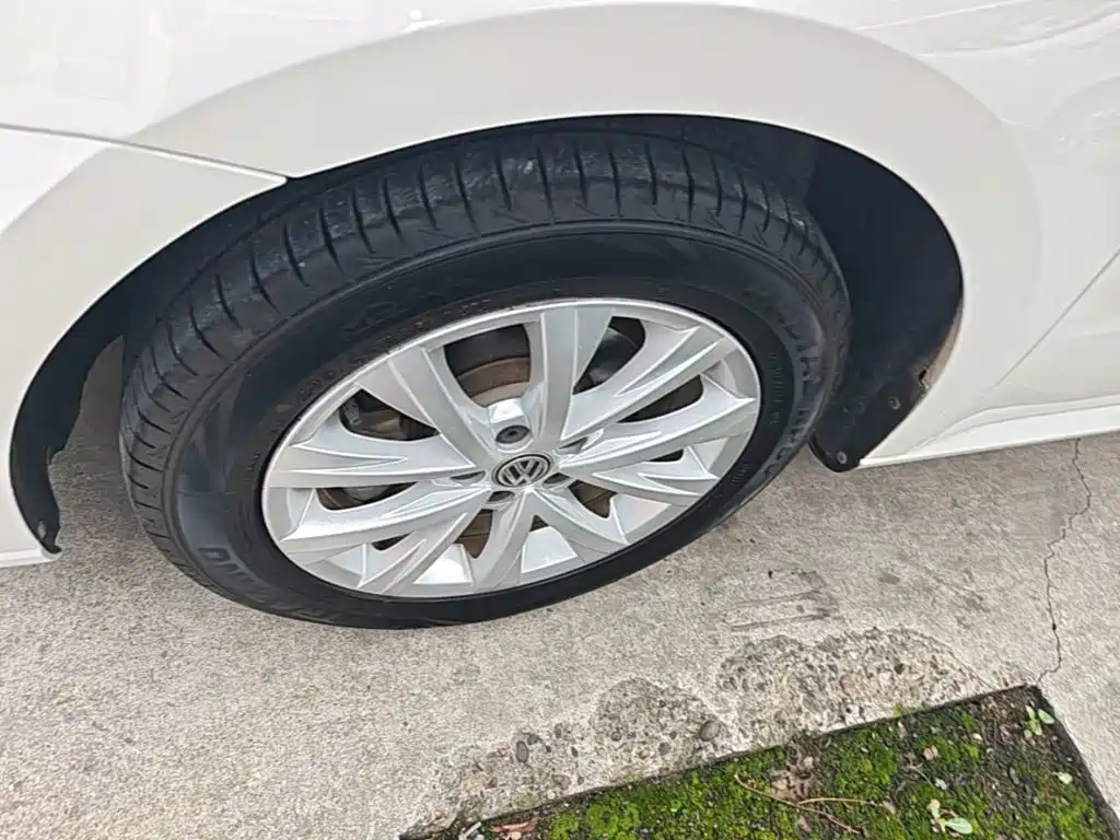 Volkswagen Lavida — миниатюра 23