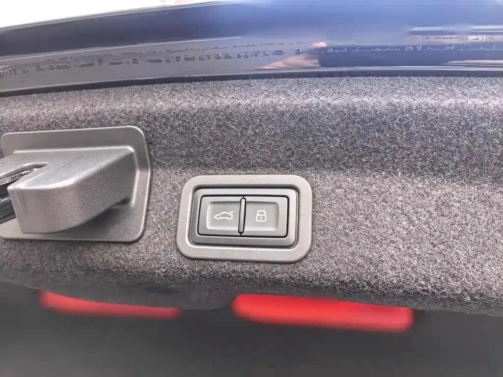 Audi A6L — миниатюра 16